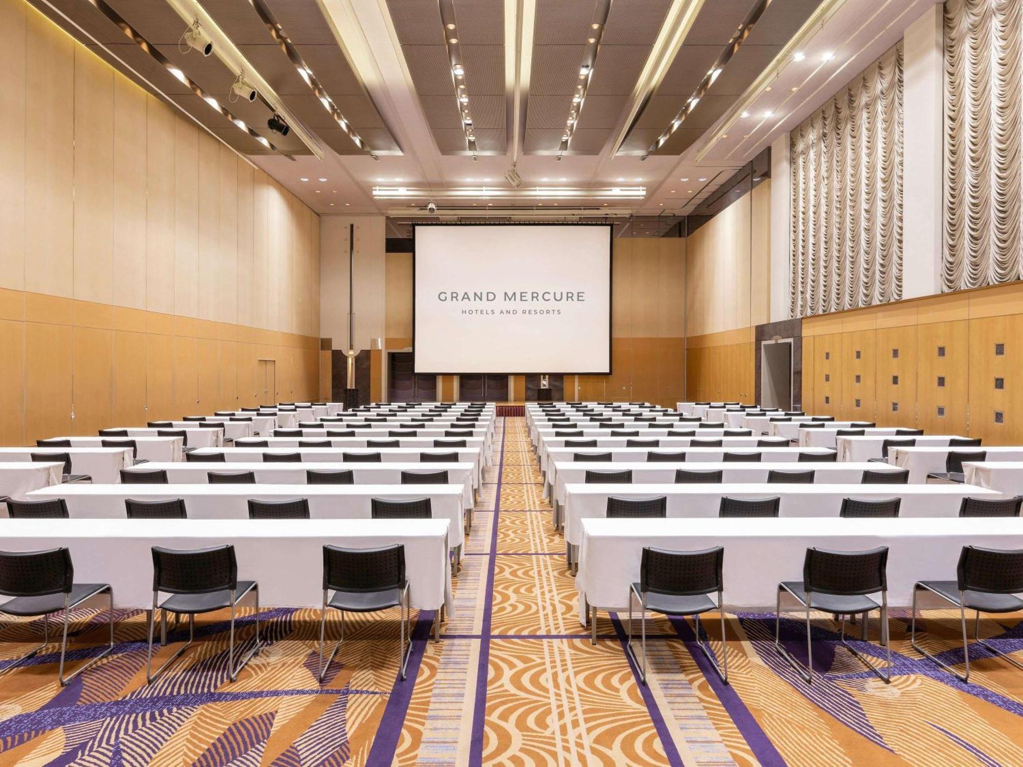 Grand Mercure Sapporo Odori Park Bagian luar foto