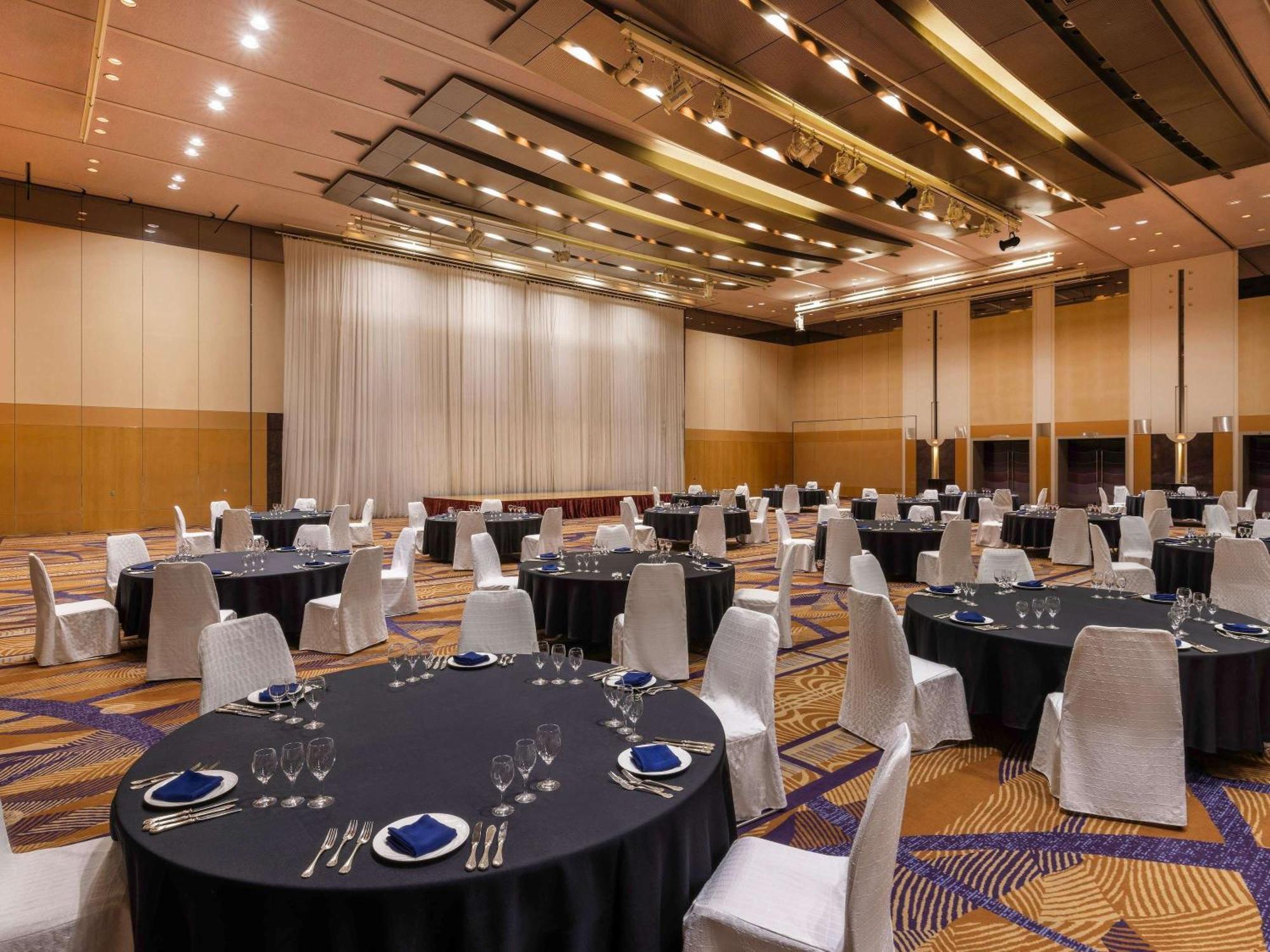 Grand Mercure Sapporo Odori Park Bagian luar foto