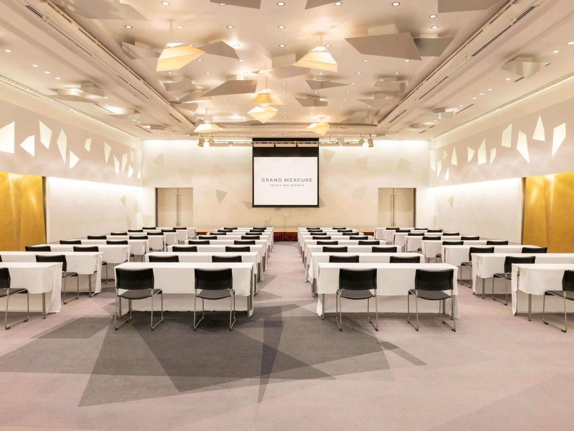Grand Mercure Sapporo Odori Park Bagian luar foto