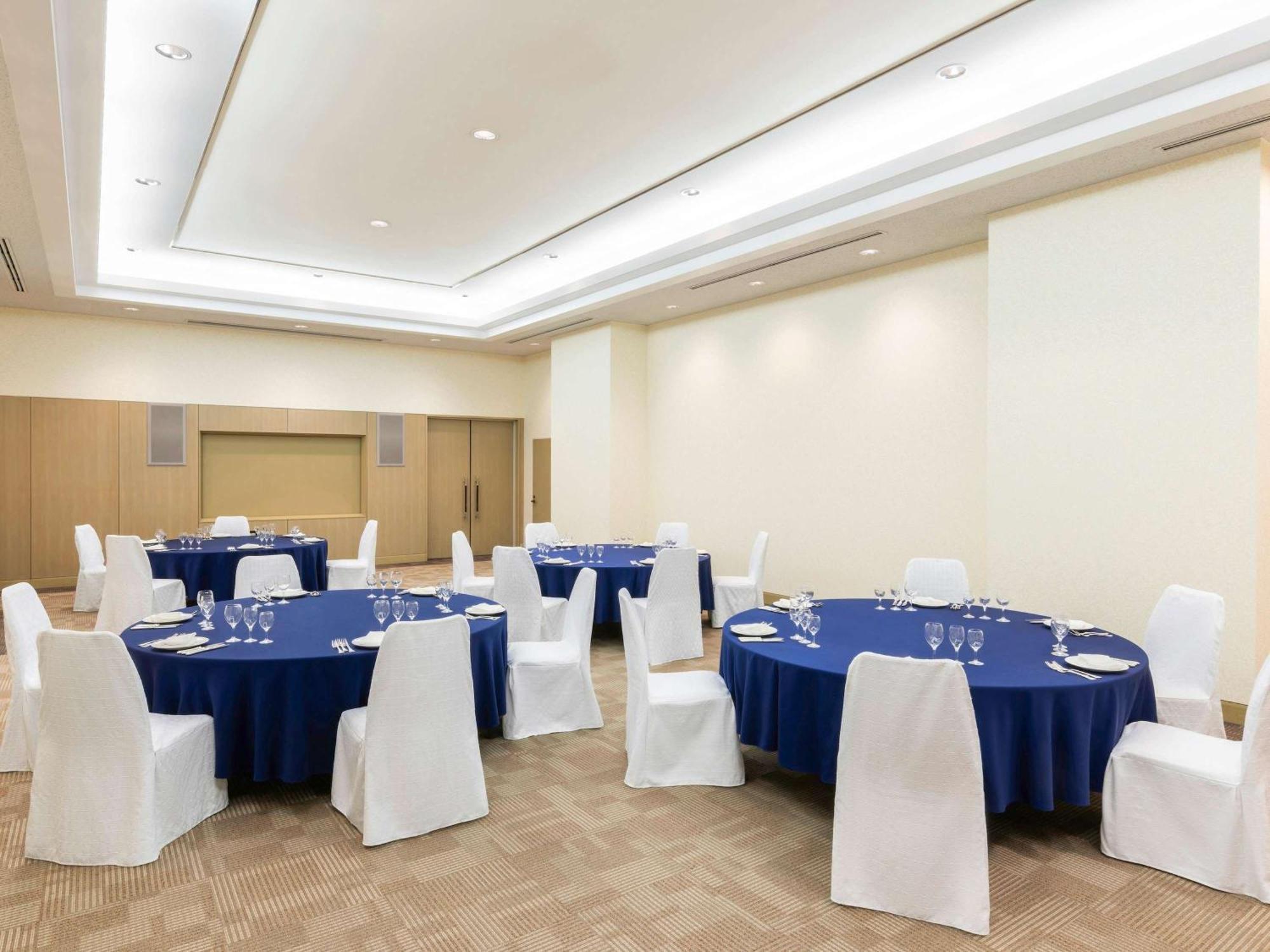 Grand Mercure Sapporo Odori Park Bagian luar foto